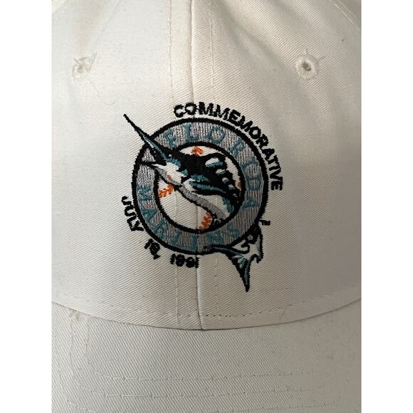 Florida Marlins Hat Cap Vintage 1991 Commemorative White Snapback MLB - Picture 2 of 7